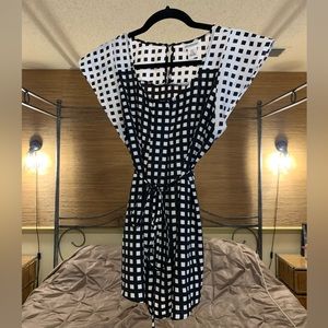 Motherhood checkered Maternity Blouse with string to tie above the belly bump.